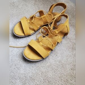Old Navy sandals